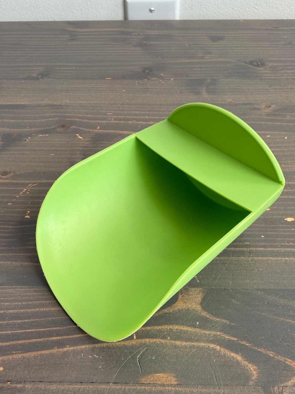 Vintage yellow Tupperware rocker scoop